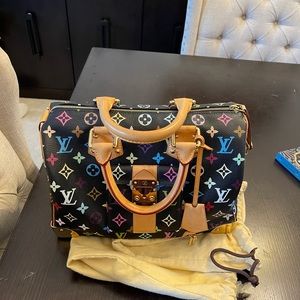 Black multicolor speedy 30